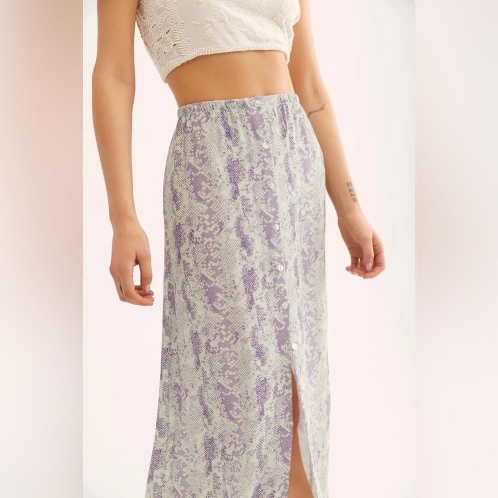 NWOT Free People button down purple & mint snakeskin Katie MIDI skirt
